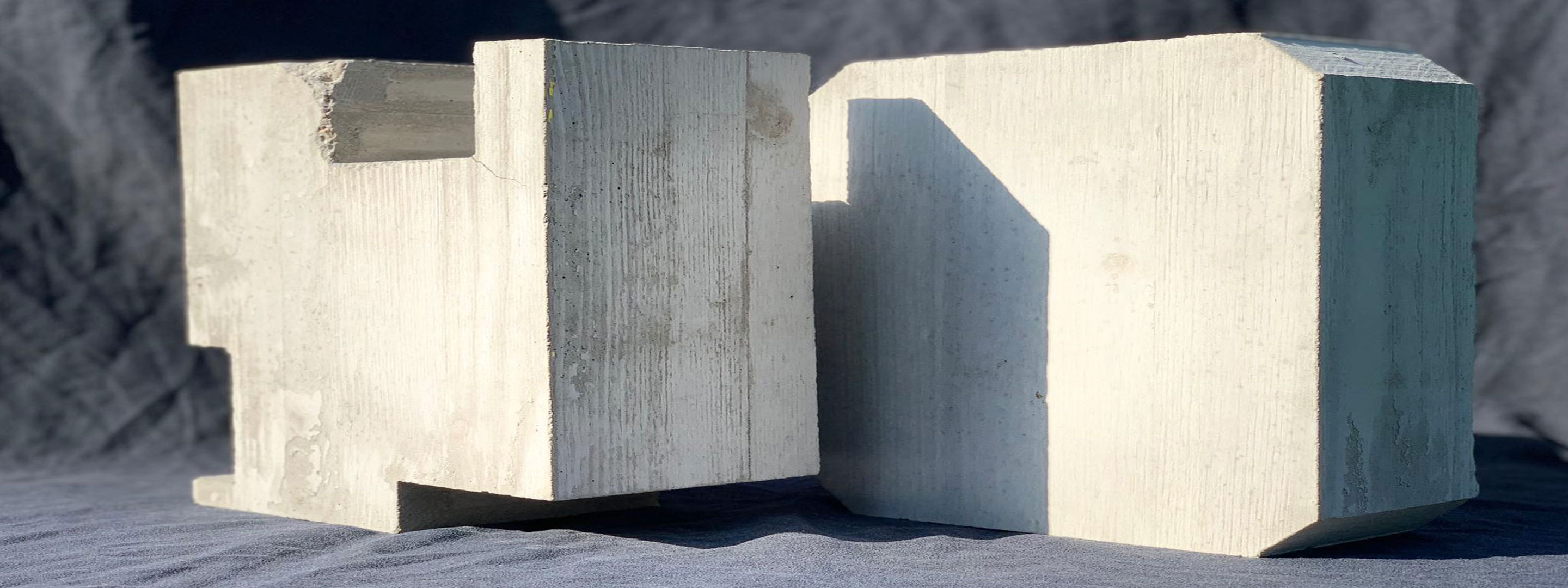 Kunstgestaltung, Systemtherapeut, Systemische Therapie, Systemische Beratung, Teamentwicklung, Erlach, Bern, Schweiz, Therapeut, Berater, Erlebnispädagogik, Persönlichkeitsentwicklung, Konfliktlösung, Führungskräfteentwicklung, Teamdynamik, Gesprächsorientierte Therapie, Beziehungsdynamik, Kommunikationsförderung, Ressourcenaktivierung, Lösungsorientierte Beratung, Präsenzorientierung, Zusammenarbeit, Transparenz, Empathie, Wertschätzung, Gleichberechtigung, Selbstbestimmung, Therapeutische Methoden, Martin J. Gerloff